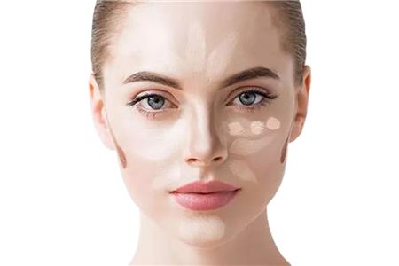 مزایا و کاربردهای استفاده از کانسیلر در آرایش و زیرسازی آن 