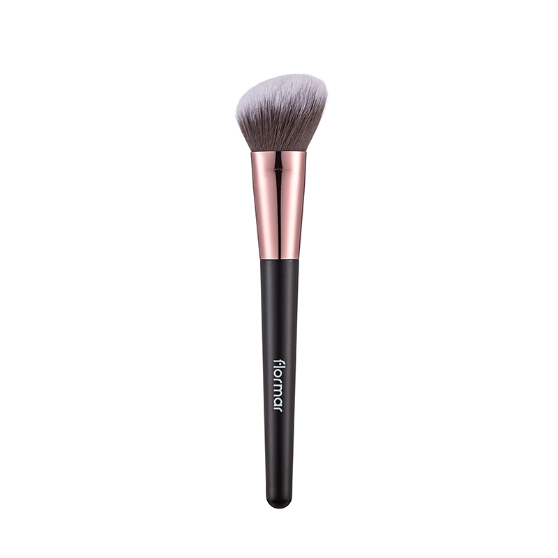 Flormar-Flared-Cut-Blush-Brush