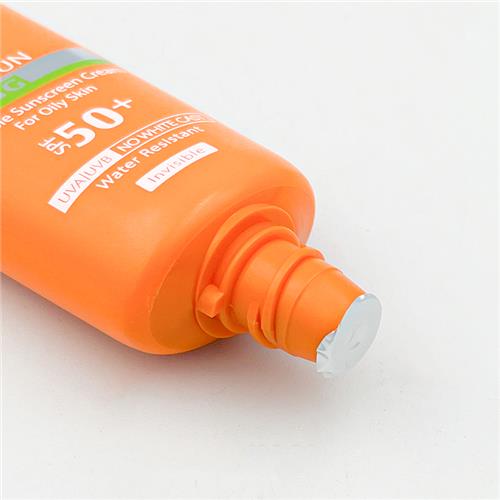 Eviderm-Sunscreen-Cream-For-Oily-Skin-