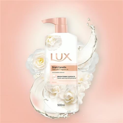 شامپو بدن روشن کننده لوکس مدل Bright Camellia