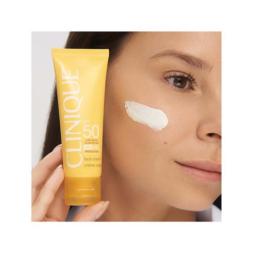 کرم ضد آفتاب بی رنگ کلینیک SPF 50 با تکنولوژی سولار اسمارت حجم 50 میل