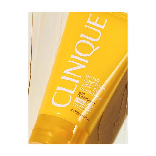 کرم ضد آفتاب بی رنگ کلینیک SPF 50 با تکنولوژی سولار اسمارت حجم 50 میل