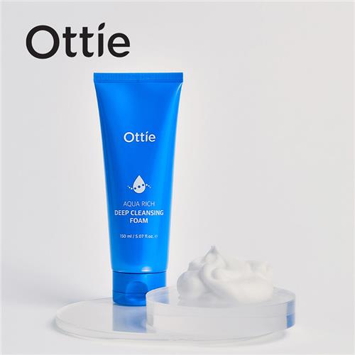 Ottie-Aqua-Rich-Deep-Cleansing-Foam