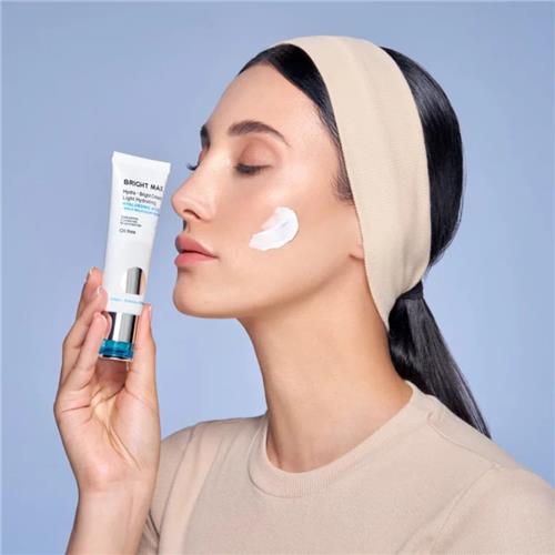 BRIGHT-Tone-Bright-Physical-Sunscreen-Invisible