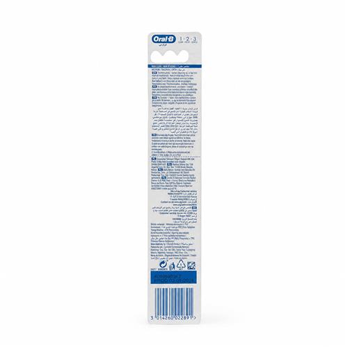 Oral-B-123-maxi-clean-toothbrush-set-with-medium-brush-