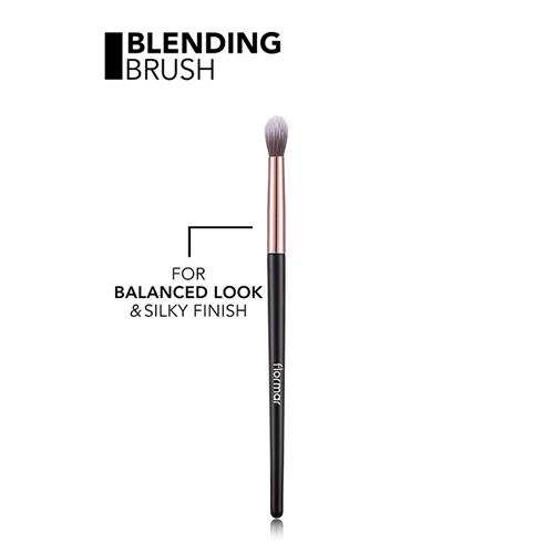 Flormar-Flared-Cut-Blush-Brush