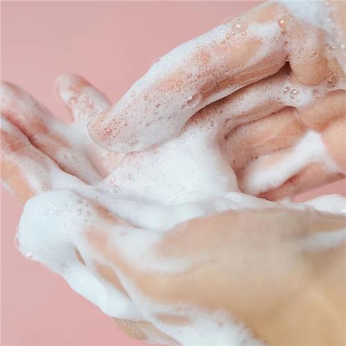 Skin-1004-Centella-Poremizing-Deep-Cleansing-Foam